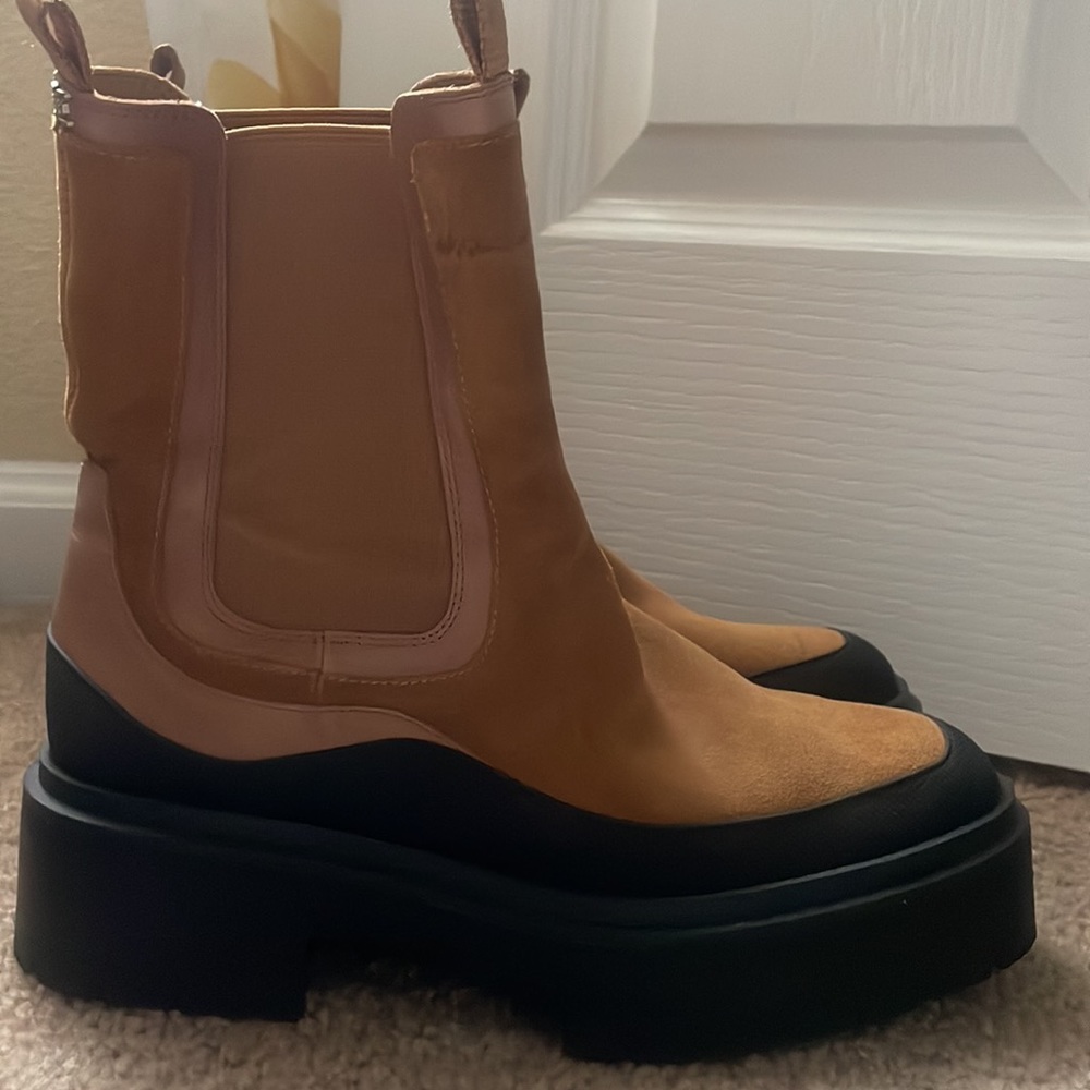 Chelsea boots